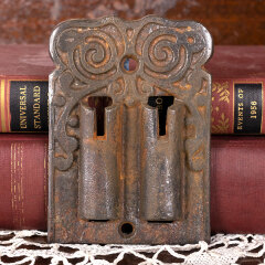 #15503 - Antique&nbsp;Furnace&nbsp;Damper&nbsp;Control&nbsp;Plate&nbsp;image