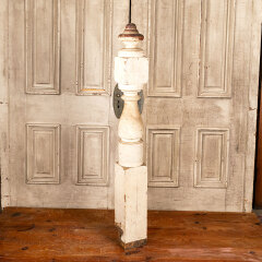 #43812 - Salvaged&nbsp;Antique&nbsp;Wood&nbsp;Staircase&nbsp;Newel&nbsp;Post&nbsp;image