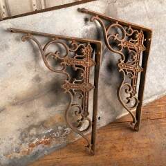 #47368 - Antique&nbsp;Ornate&nbsp;Cast&nbsp;Iron&nbsp;Shelf&nbsp;Bracket&nbsp;image
