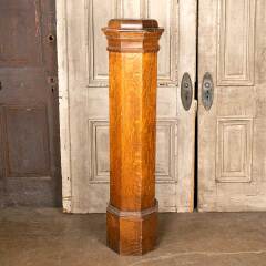 #49524 - Salvaged&nbsp;Antique&nbsp;Oak&nbsp;Staircase&nbsp;Newel&nbsp;Post&nbsp;image
