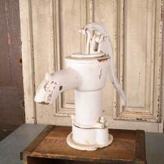 #50733 - Antique&nbsp;Cast&nbsp;Iron&nbsp;Farm&nbsp;Water&nbsp;Pump&nbsp;image