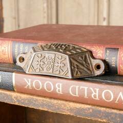 #50880 - Antique&nbsp;Cast&nbsp;Iron&nbsp;Bin&nbsp;Pull&nbsp;Drawer&nbsp;Hardware&nbsp;image