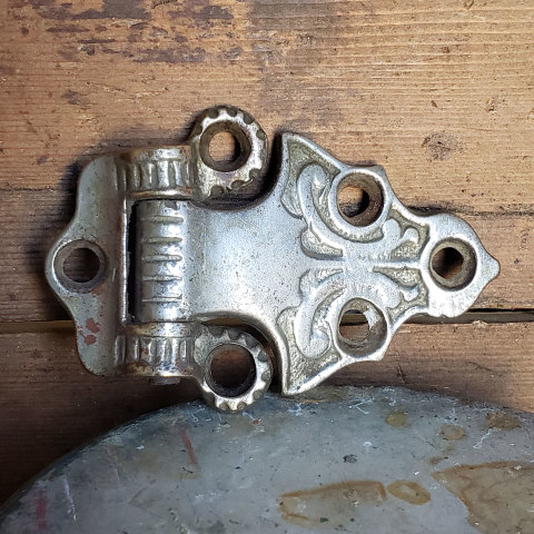 #15832 Antique Ice Box Door Hinge image 2