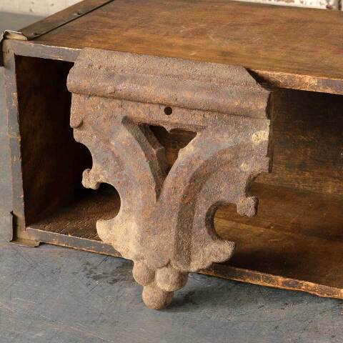 #17796 Salvaged Cast Iron Architectural Ornament image 2