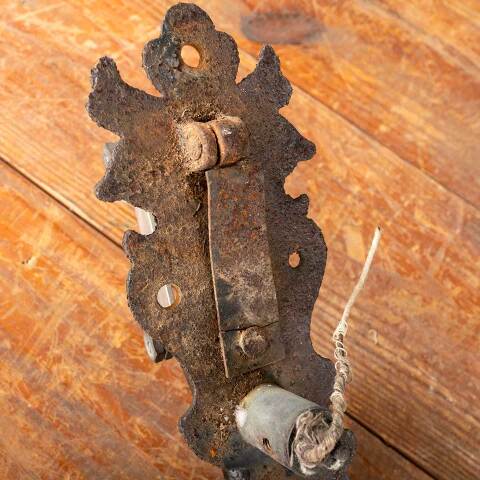#21385 Salvaged Antique Tudor Door Bell Pull Handle image 7