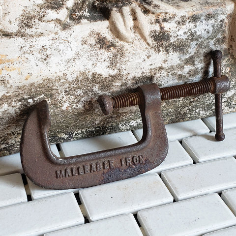 #22087 Vintage Malleable Iron Clamp image 2