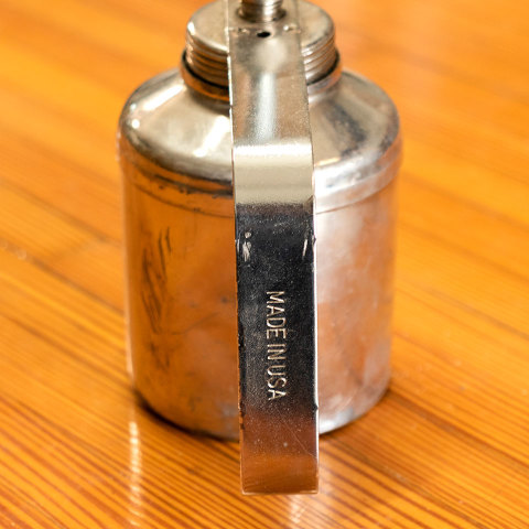 #24214 Vintage Oil Can image 4