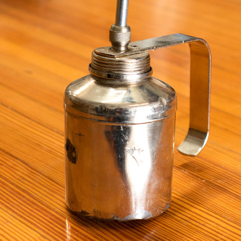 #24214 Vintage Oil Can image 6
