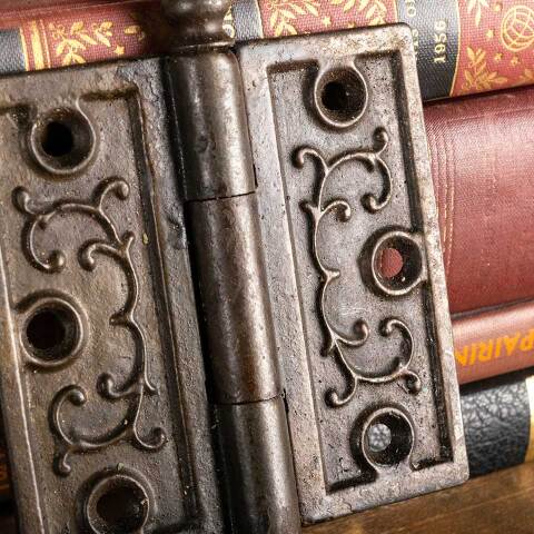 #25900 3 1/2" Antique Iron Acorn Finial Door Hinge image 3