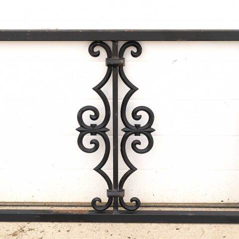 #28056 Salvaged Ornate Vintage Metal Railing Section image 2
