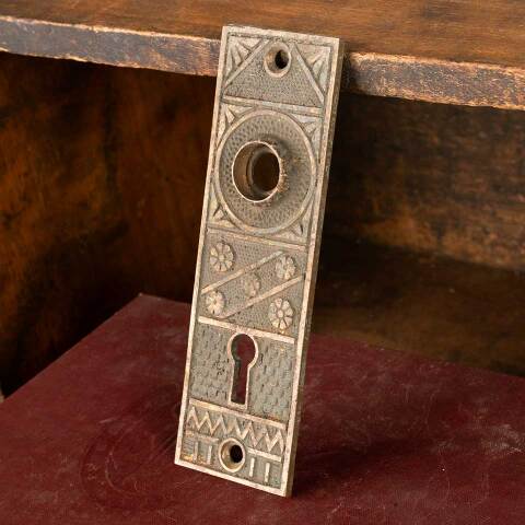 #30607 Antique FC Linde & Co Doorknob Backplate image 2