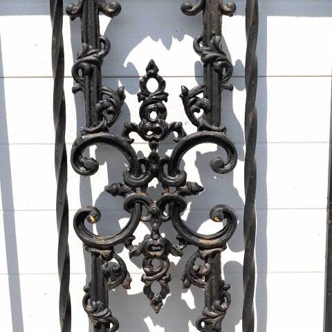 #34649 Salvaged Vintage Cast Iron Railing Section image 5