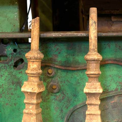 #36307 Salvaged Oak Staircase Baluster image 3