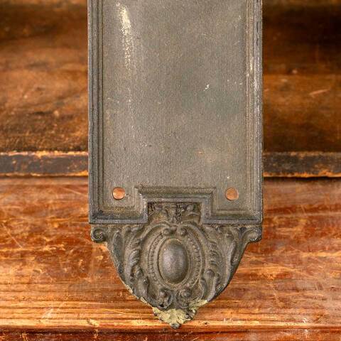 #37425 Antique Dartmoor Entry Doorknob Backplate image 5