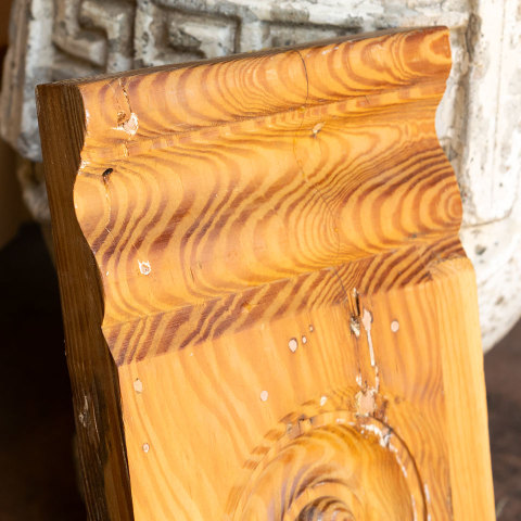 #39895 Salvaged Pine Rosette Trim Block image 2