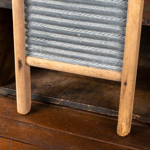 #40424 Antique Wood and Metal Washboard image 3