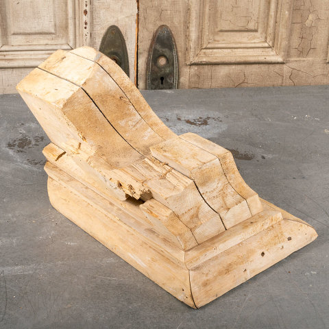 #40570 Salvaged Gable End Roof Corbel Bracket image 7
