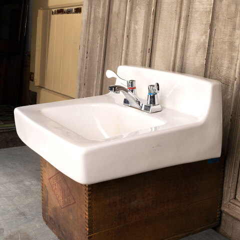 #41306 Salvaged Porcelain Wall Hung Bathroom Sink image 5