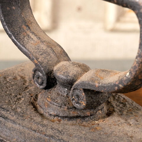 #42661 Antique Sad Flat Iron image 2