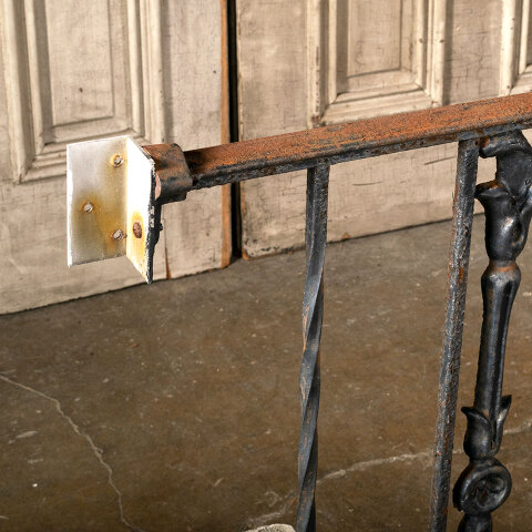#42693 Salvaged Vintage Ornate Cast Iron Railing image 3