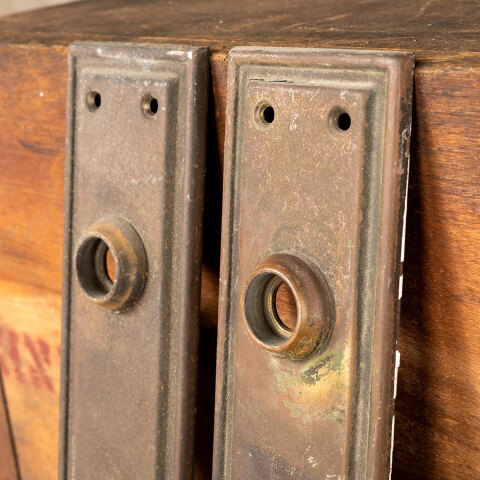 #43998 Antique Brass Doorknob Backplates Hardware image 3