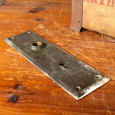 #44302 Antique Bronze Entry Doorknob Backplate image 4