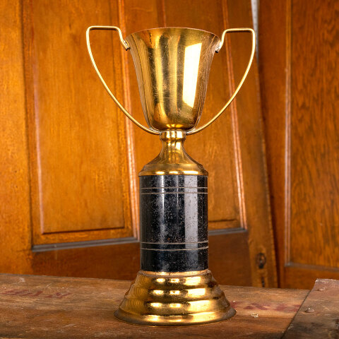 #44339 Antique Brass GIRLS SINGLES 1947 Trophy image 5