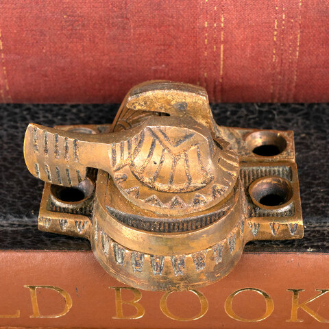 #44528 Antique Bronze Sash Window Lock & Keeper image 3