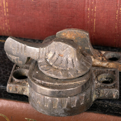 #44530 Antique Cast Iron Sash Window Lock & Keeper image 4