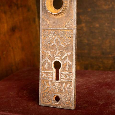 #45551 Antique Lockwood Doorknob Backplate image 8