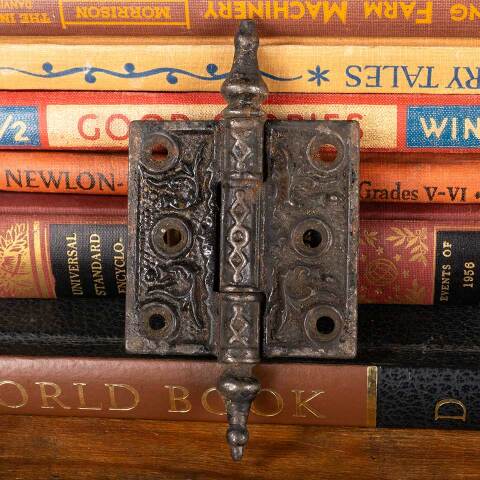 #45579 2 1/2" Antique Steeple Finial Door Hinge image 2