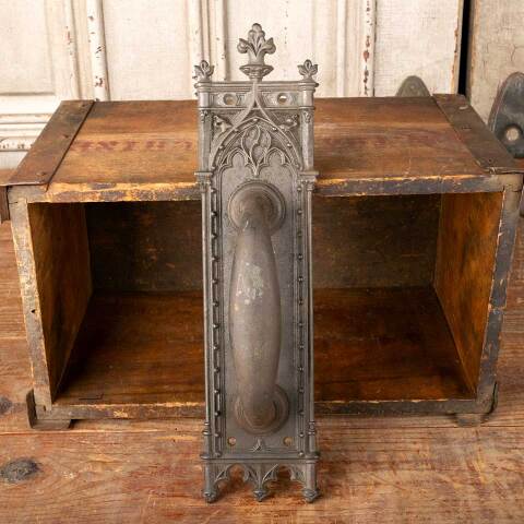 #46088 Antique Cast Iron Gothic Door Handle image 2