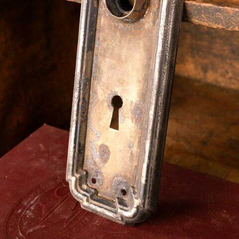 #46204 Antique Arts & Crafts Doorknob Backplate image 5