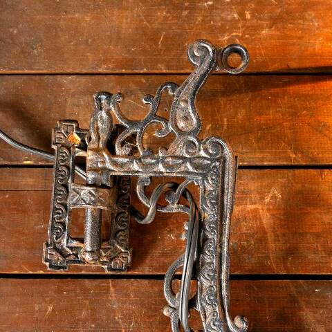 #46259 Antique Cast Iron Victorian Oil Lamp Sconce image 8