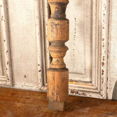 #46330 Antique Turned Oak Staircase Baluster image 3