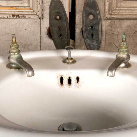 #46609 Antique Cast Iron Bathroom Pedestal Sink image 3