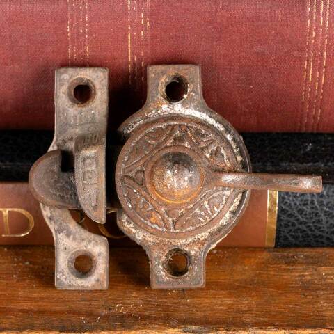 #46779 Antique Ornate Cast Iron Window Sash Lock image 2