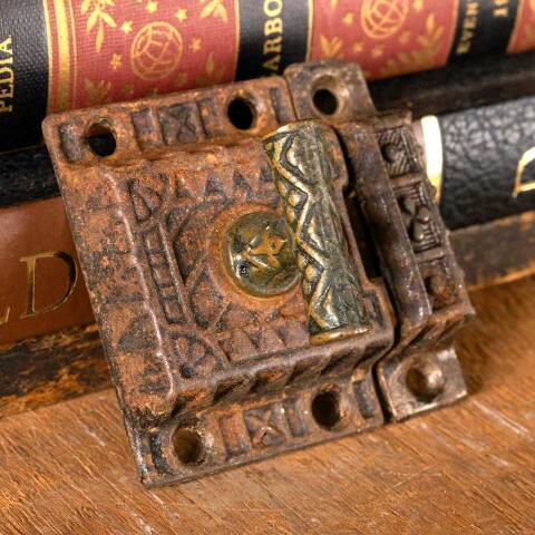 #47103 Antique Ornate Victorian Cabinet Latch image 3