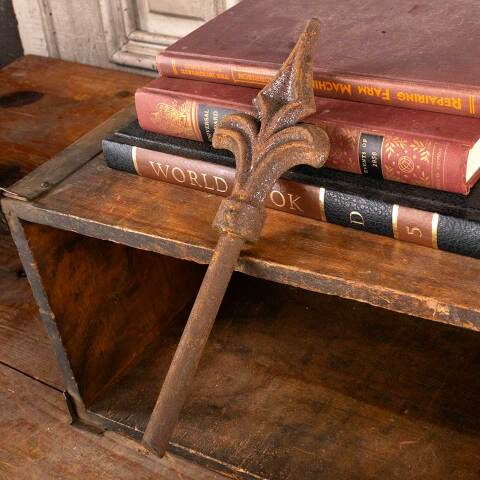 #47245 Antique Rusty Cast Iron Fence Finial image 3