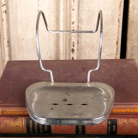 #47270 Antique Clawfoot Tub Rim Soap Holder image 4