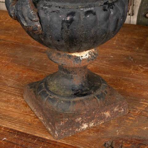 #47284 Pair of Cast Iron Garden Planter Urns image 7