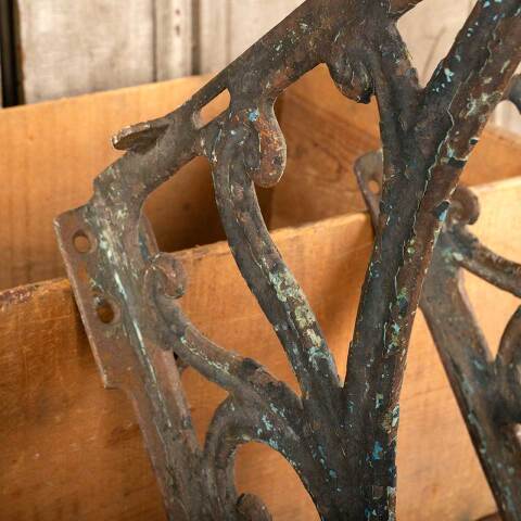 #47325 Antique Cast Iron Marble Top Sink Brackets image 4