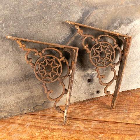 #47339 Antique Ornate Cast Iron Shelf Brackets image 3