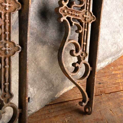 #47368 Antique Ornate Cast Iron Shelf Bracket image 5