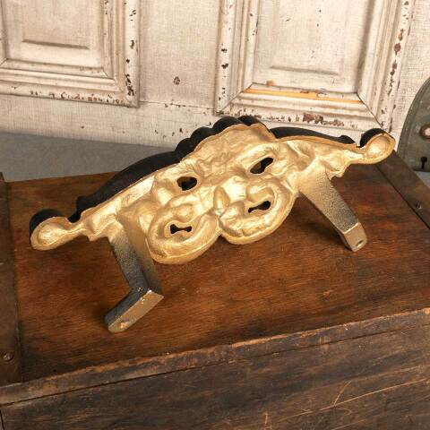 #47401 Salvaged Cast Iron Architectural Ornament image 4