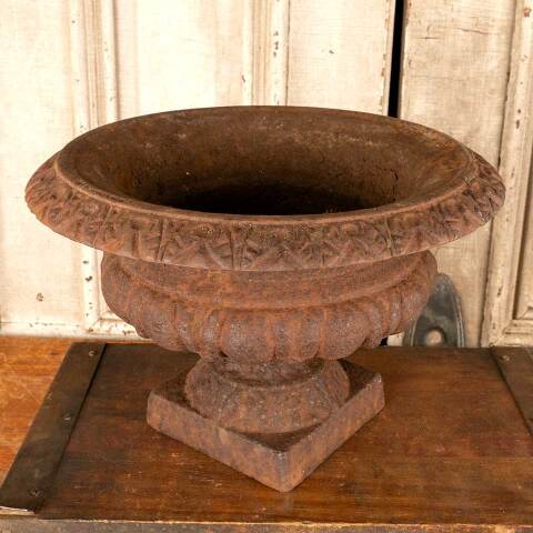 #47542 Small 11" Rusty Cast Iron Garden Urn Planter image 2