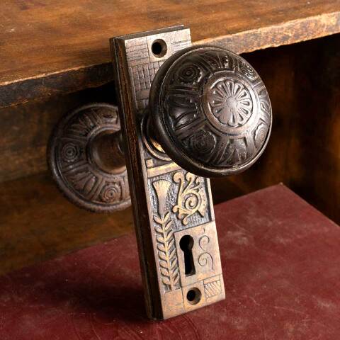 #47628 Antique Cast Iron Lockwood Door Hardware image 4