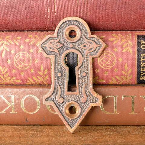 #47822 Antique Ornate Bronze Keyhole Escutcheon image 4