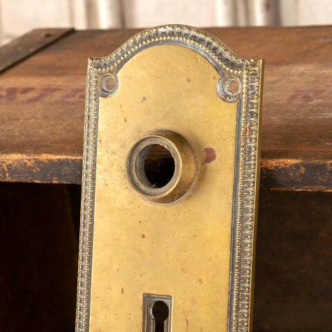 #48425 Antique Brass Entry Doorknob Backplate image 3