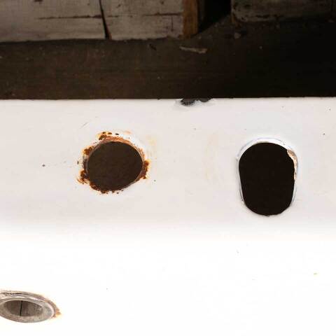 #48573 Antique Cast Iron Porcelain Enameled Sink image 4